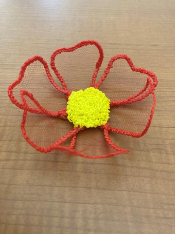 Flower made with a 3D pen and mesh